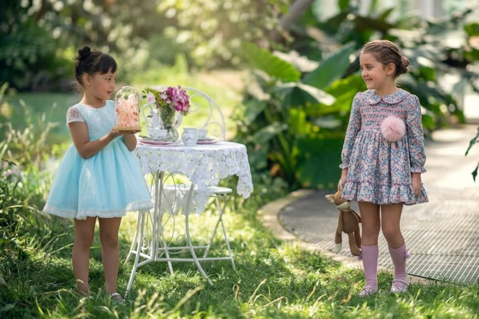 Vestidos de niñas para eventos Mimosa alta costura moda infantil bodas arras comuniones fabricado en España moda española