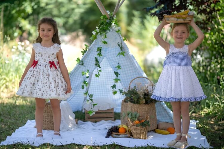 Moda infantil española Alta costura hecha a mano artesana Mimosa españa española firma